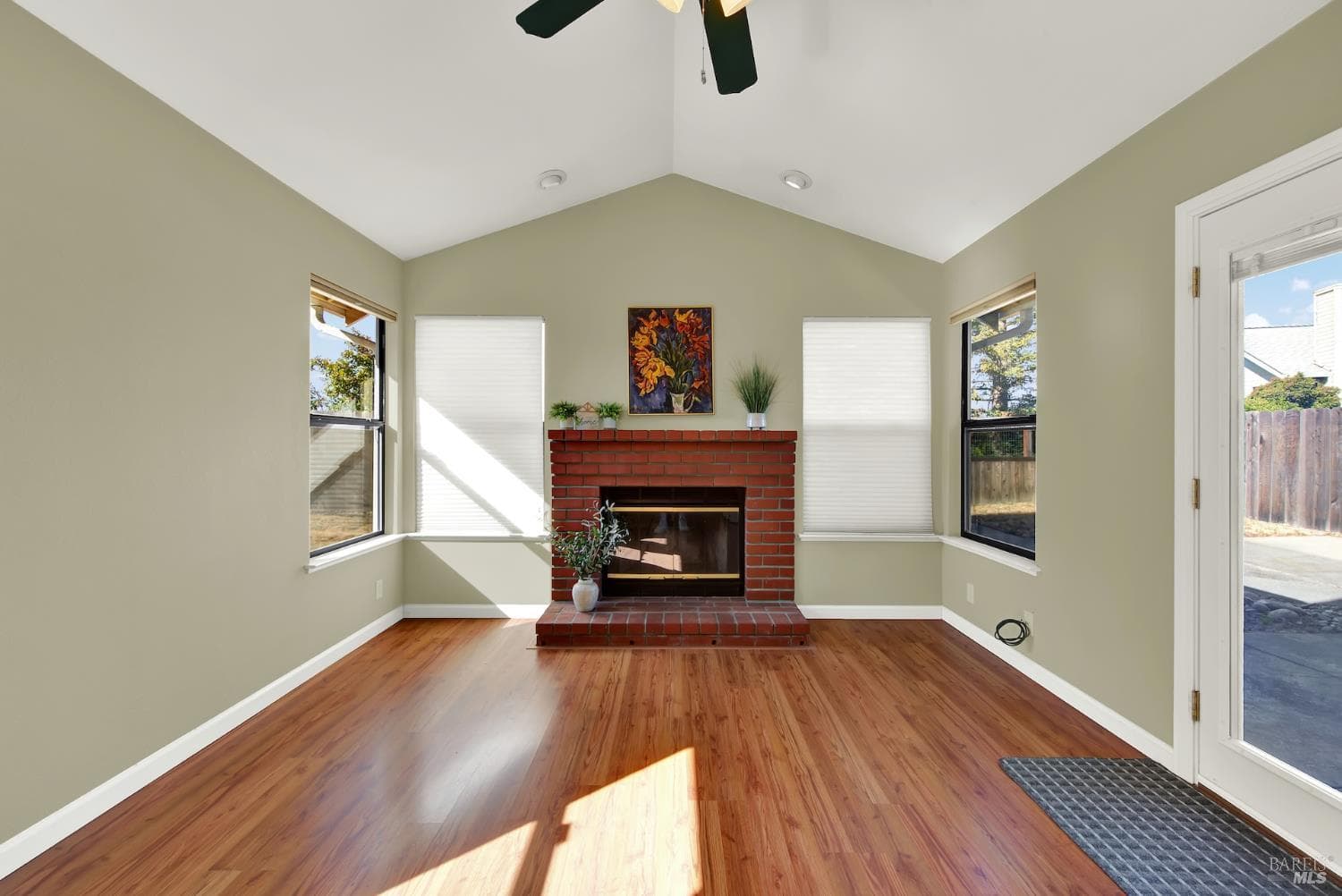 2405 Topgallant Court thumbnail 26