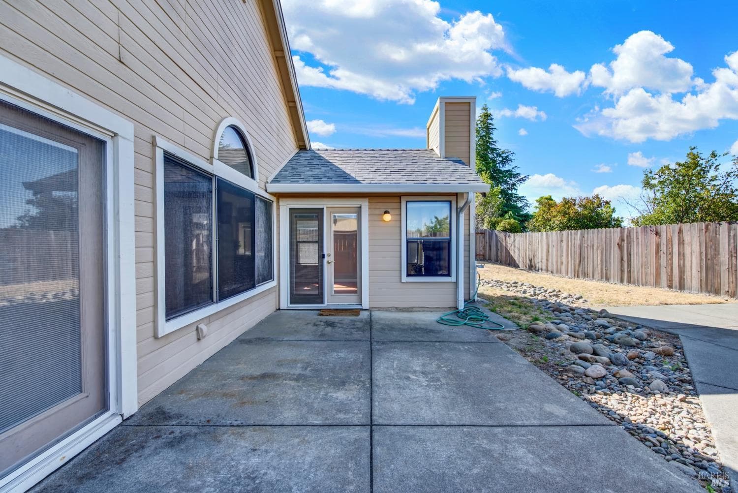 2405 Topgallant Court thumbnail 45
