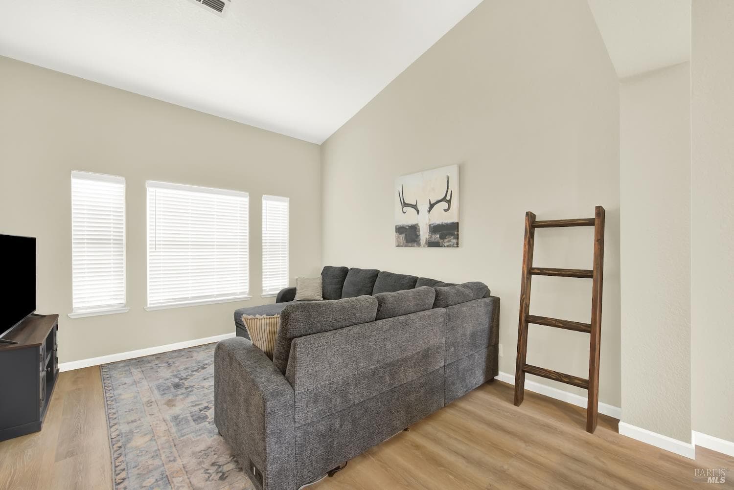 1106 Charter Lane thumbnail 9