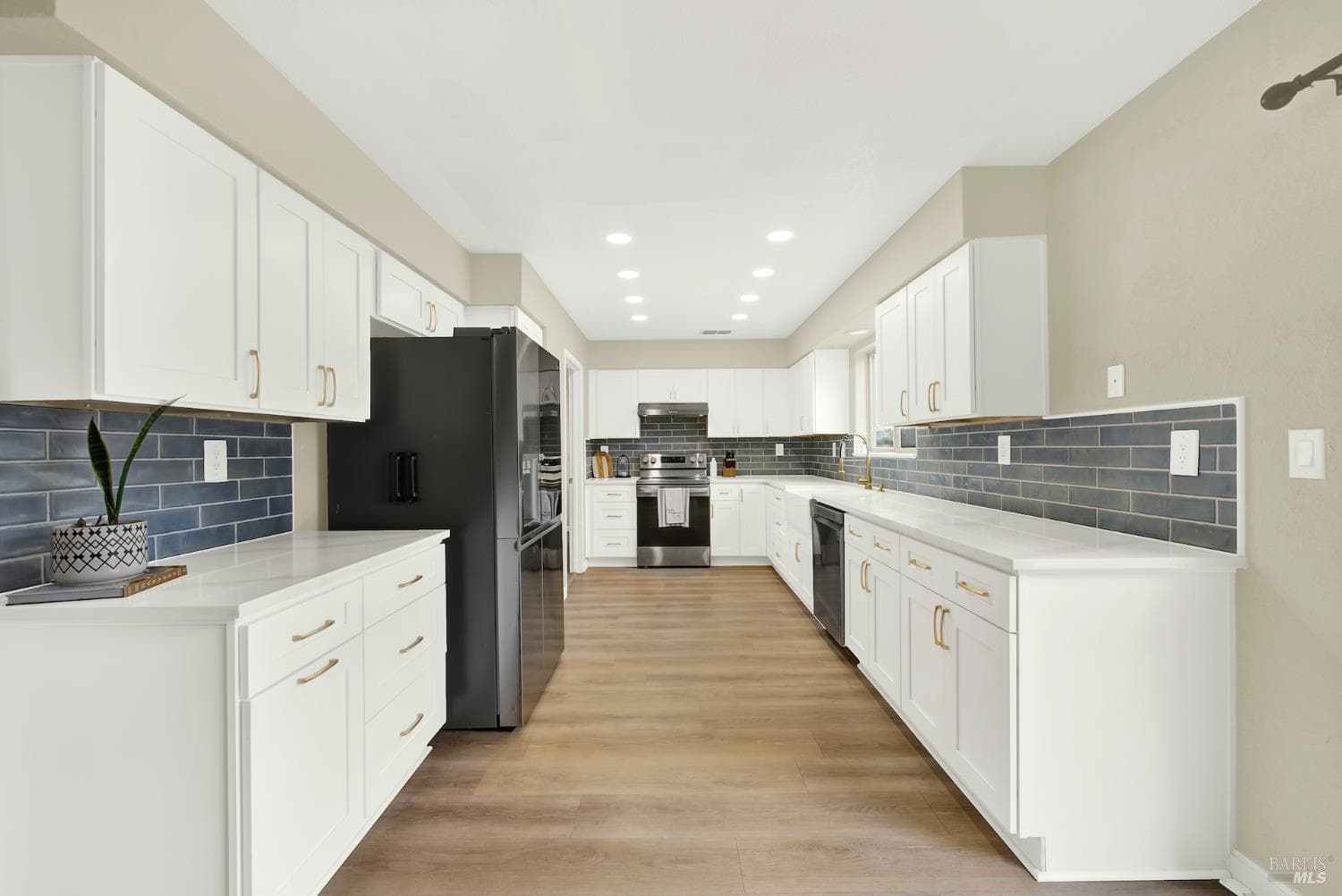 1106 Charter Lane thumbnail 20