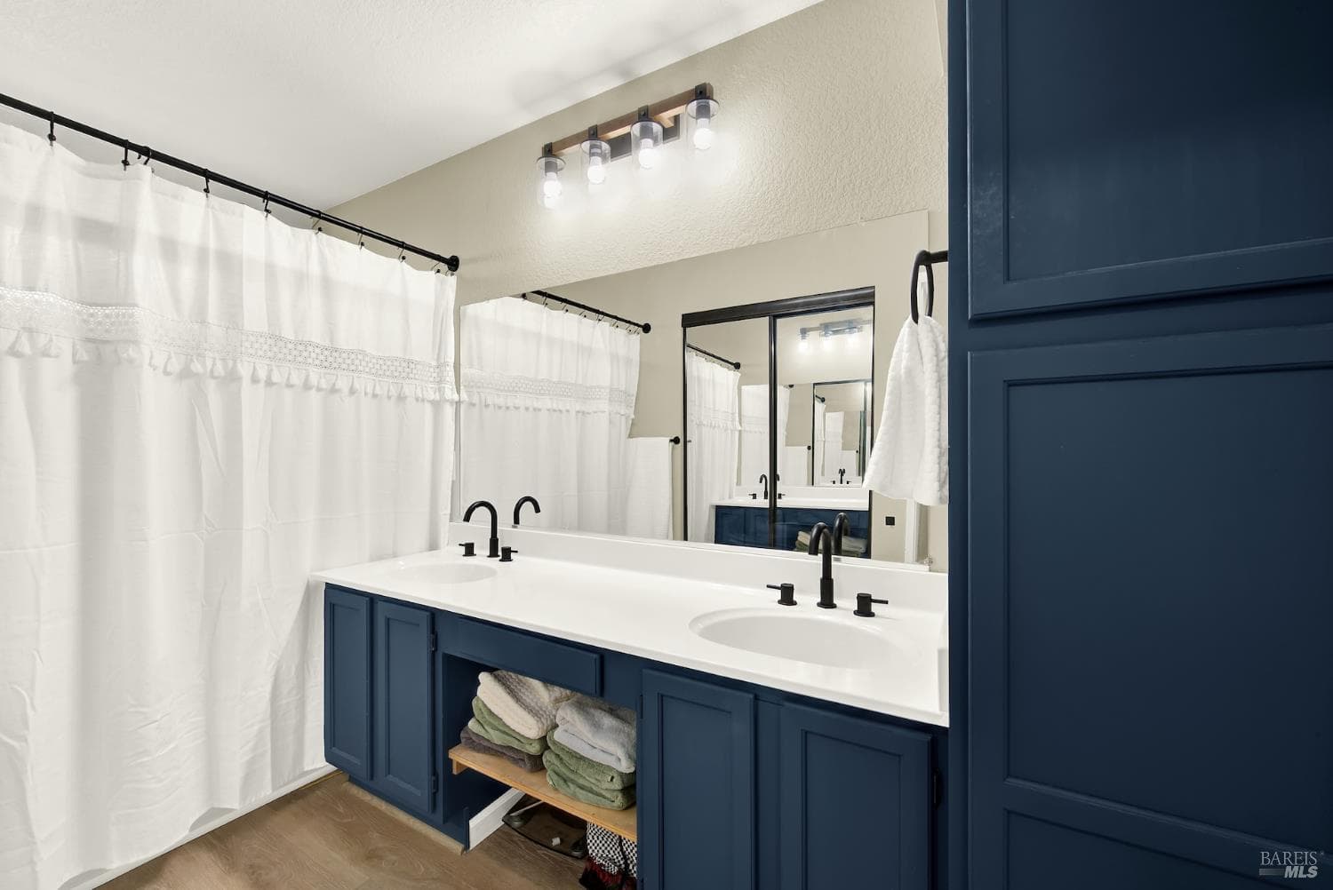 1106 Charter Lane thumbnail 38