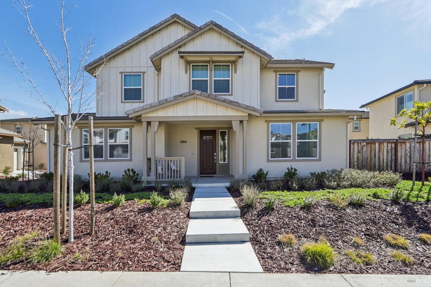2464 Lake Club Drive — photo 1