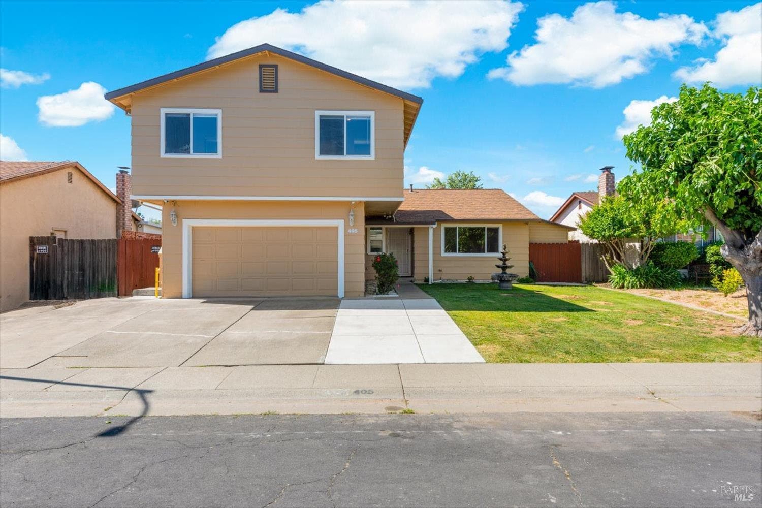 405 Canvasback Drive — photo 1